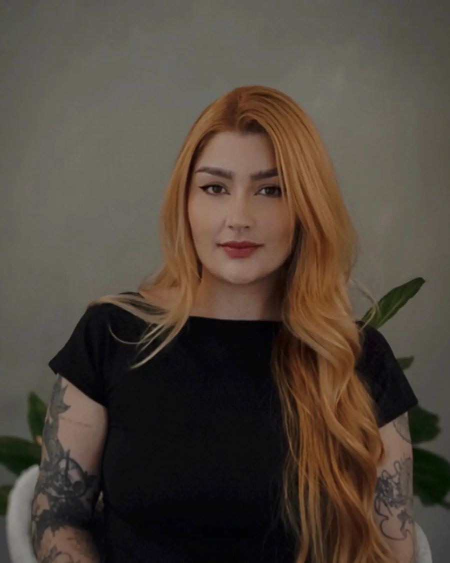 Portrait of Maff Leal, tattoo artist at Main Galerie