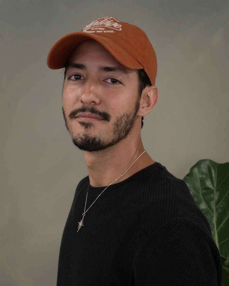 Portrait of Santiago García, tattoo artist at Main Galerie